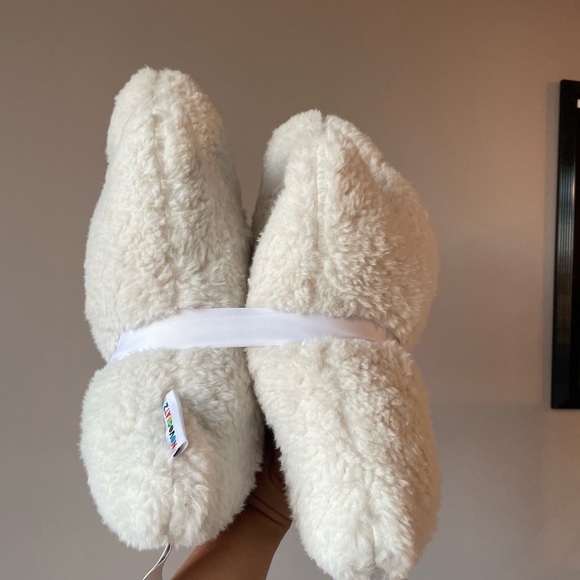 NWT viral ghost pillow set - Picture 4 of 4